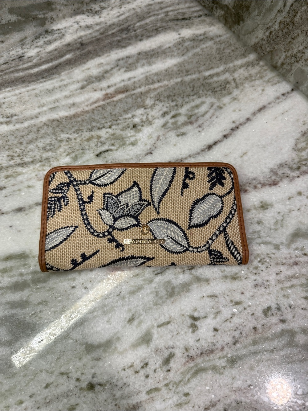 Spartina 449 Beige and Navy Floral Jacquard Zip Wallet with Brown Trim